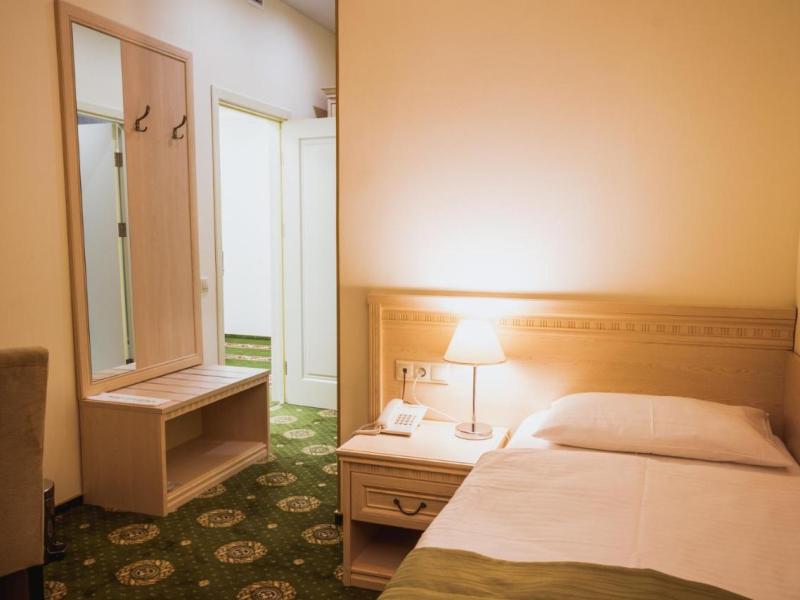 Старосадский