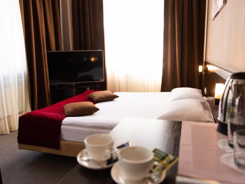 Белая Акация