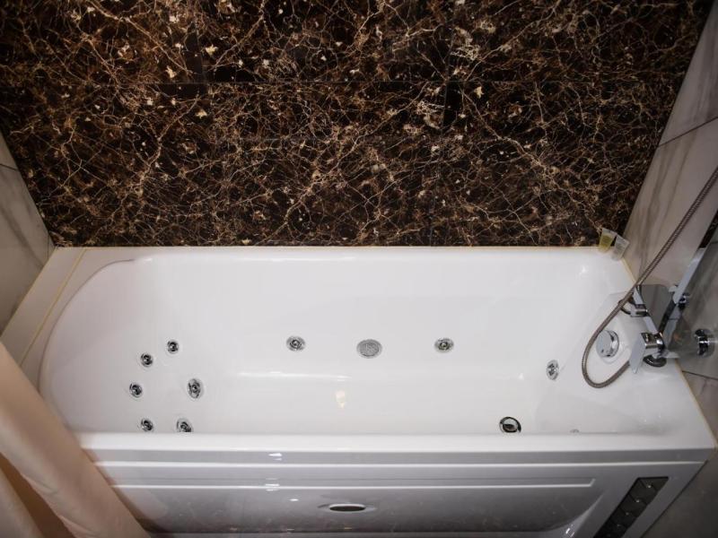 Белая Акация