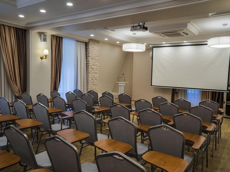 Аврора Парк Отель