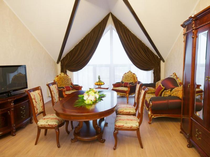 Classic Гранд-отель