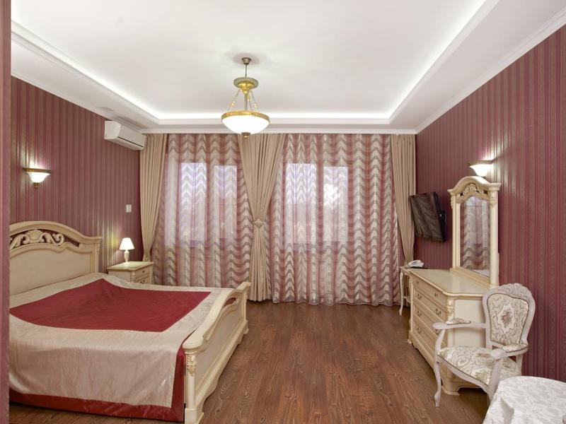 Classic Гранд-отель