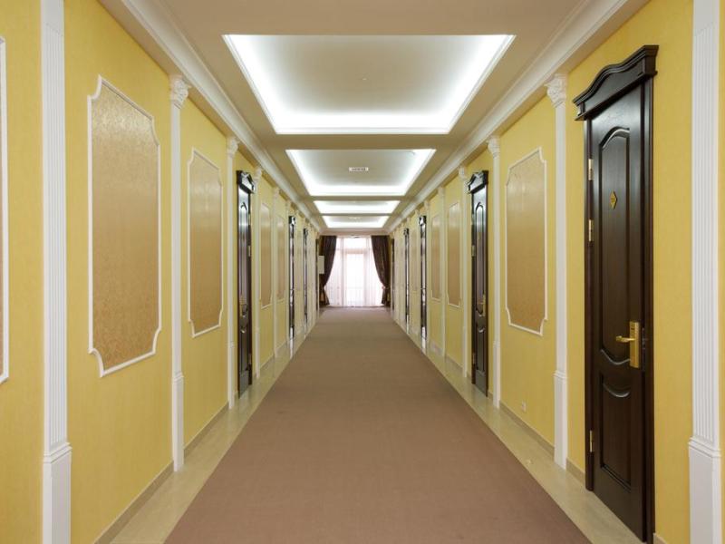 Classic Гранд-отель