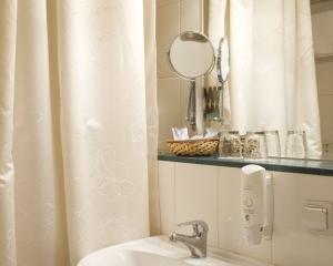 Отель Garden House Россия, Гатчина, фото 5