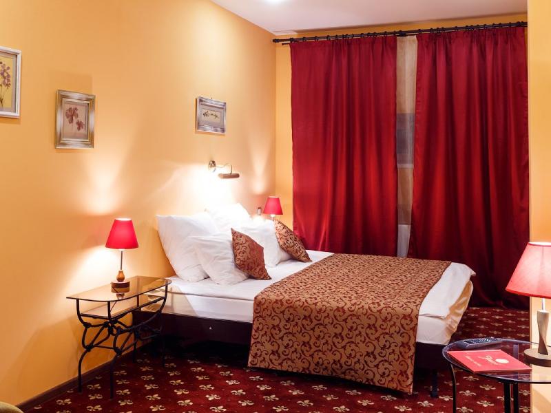 Jenavi Club Hotel