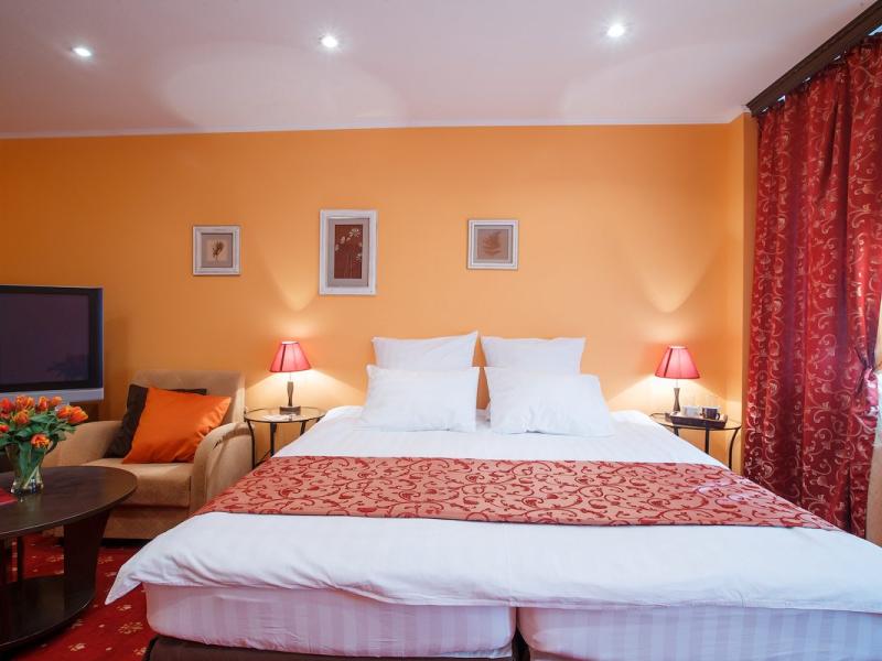 Jenavi Club Hotel