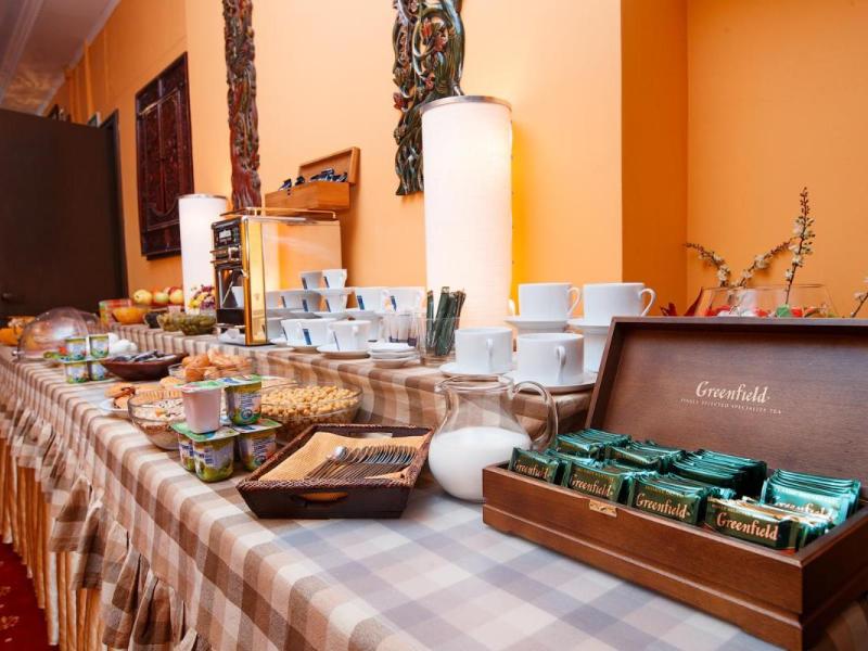 Jenavi Club Hotel
