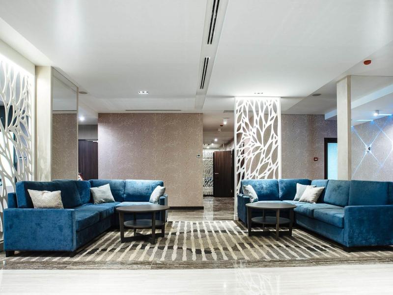 Ramada Hotel & Suites by Wyndham Novosibirsk Zhukovka