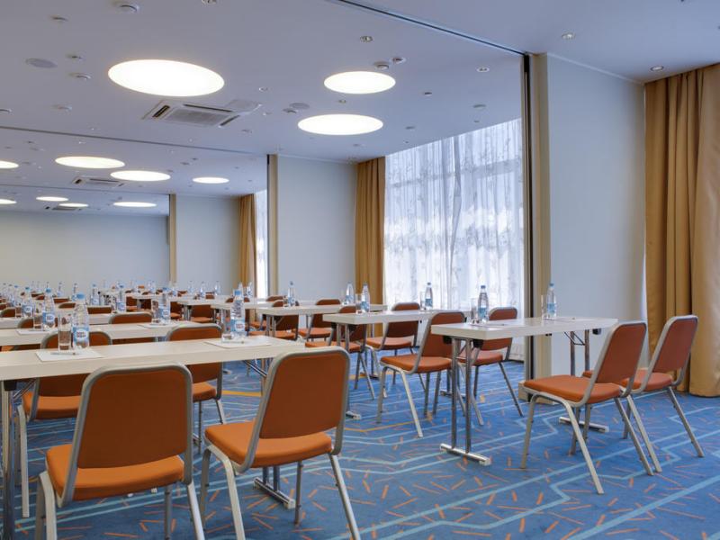 Cosmos Astrakhan Hotel