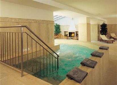 Crowne Plaza Hotel St Peter's