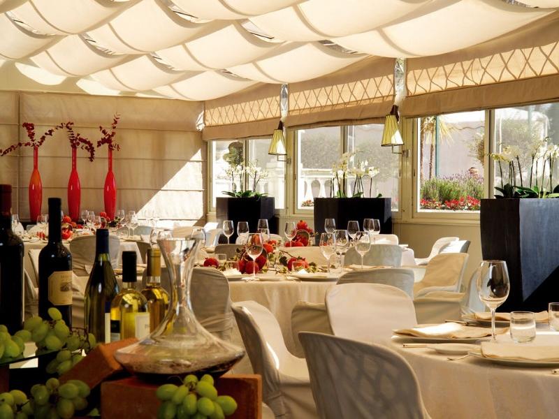 Crowne Plaza Hotel St Peter's