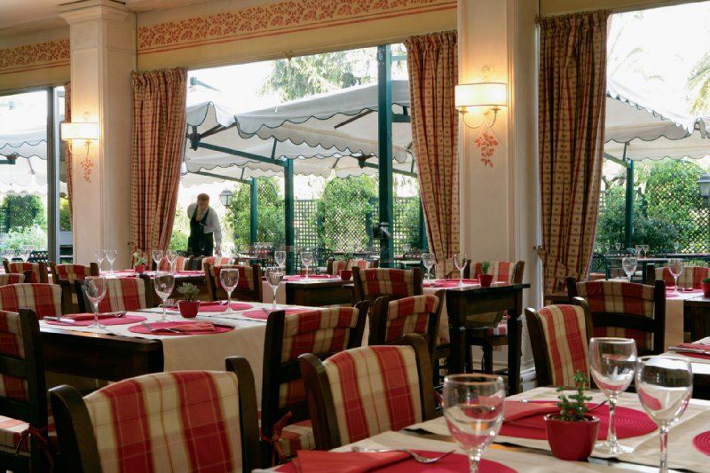 Crowne Plaza Hotel St Peter's