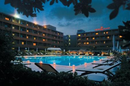 Crowne Plaza Hotel St Peter's