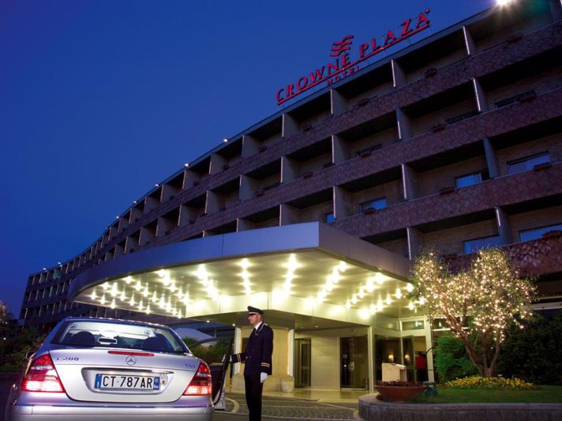 Crowne Plaza Hotel St Peter's