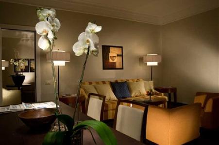 Crowne Plaza Hotel St Peter's