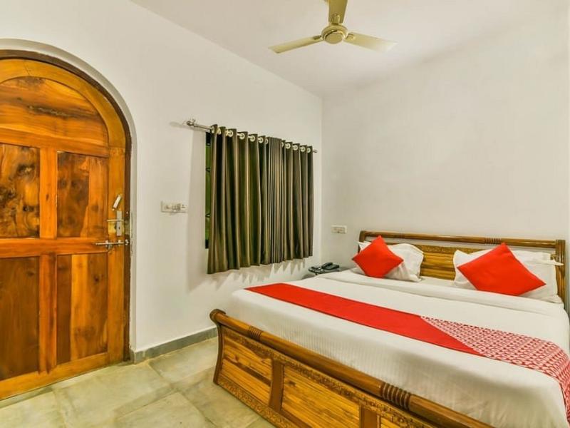 OYO 15487 Ashoka King