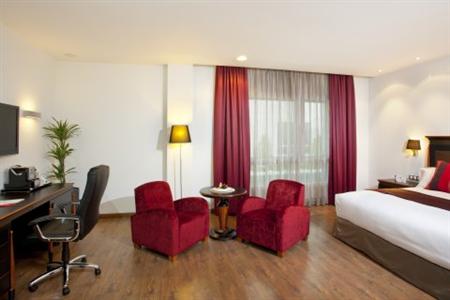 Crowne Plaza Madrid Airport