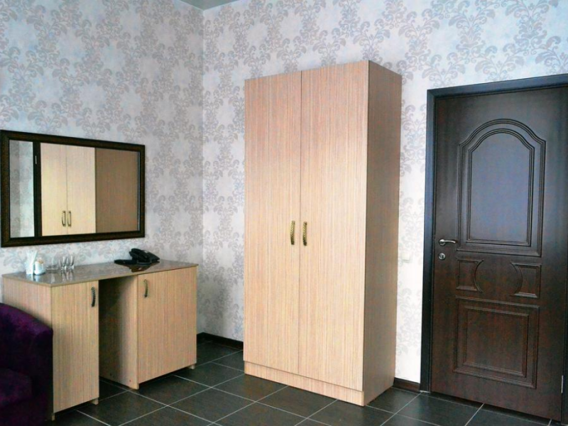 Frant Hotel на Нефтяном