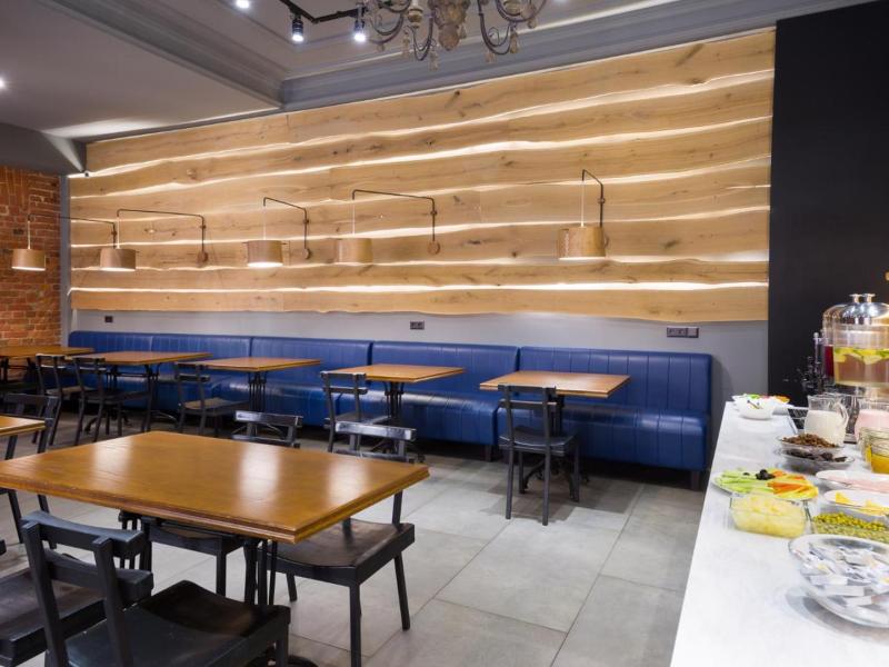 Station Hotel Premier S10