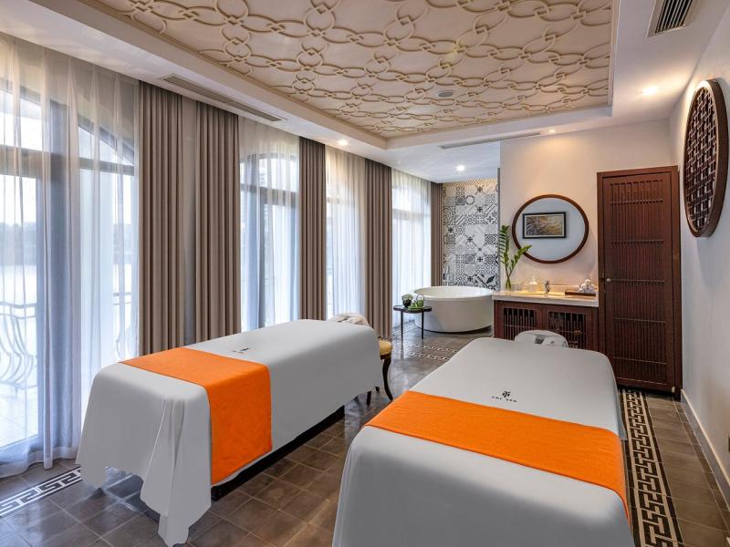 Melia Vinpearl Cam Ranh Beach Resort