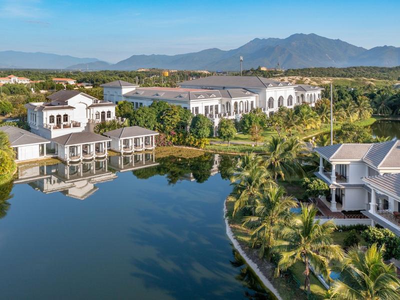 Melia Vinpearl Cam Ranh Beach Resort