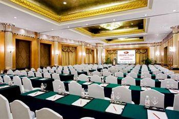 Отель Crowne Plaza Qingdao Китай, Циндао, фото 7