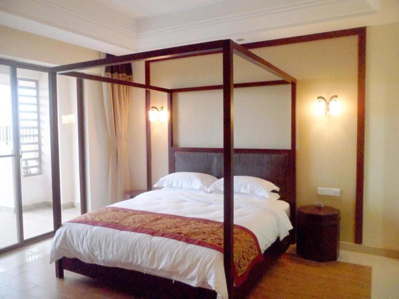 Coconut Grove Herton Seaview Hotel