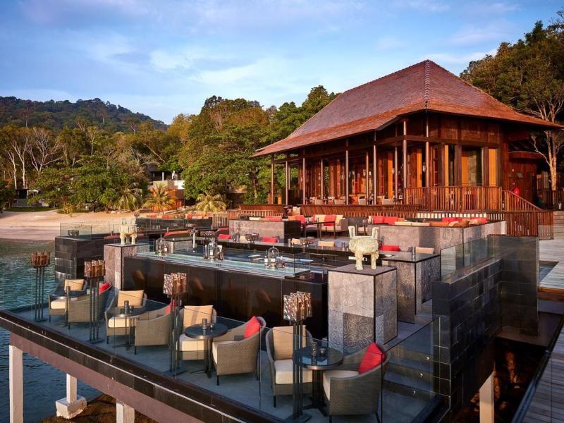 The Ritz-Carlton