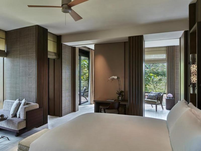The Ritz-Carlton