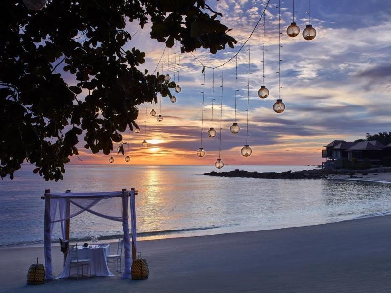 The Ritz-Carlton