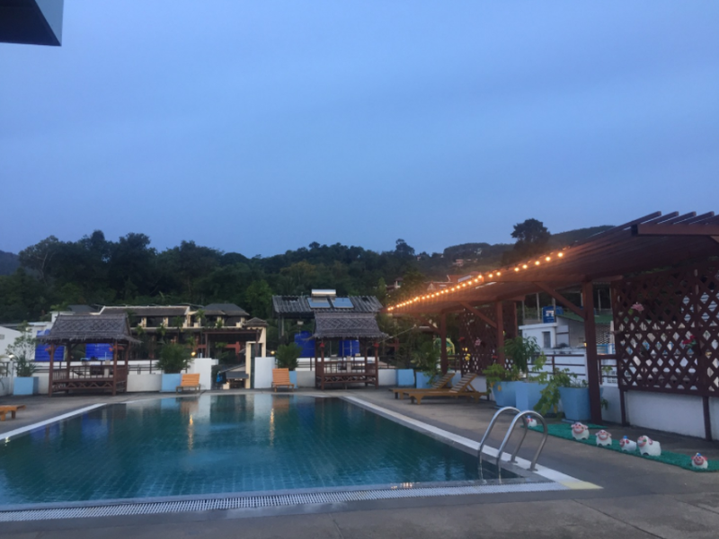 Azure Inn