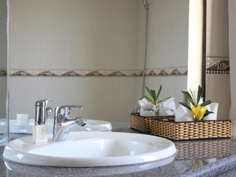Golden Peak Resort & Spa