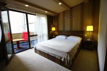 Sani Hotel