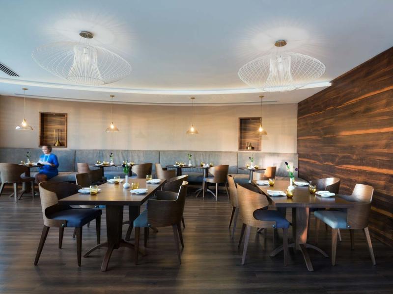 Radisson Blu Hotel Dubai Waterfront