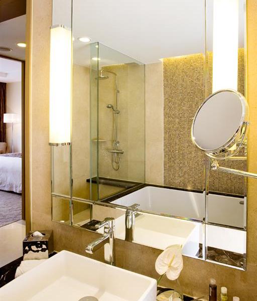 Crowne Plaza Shanghai