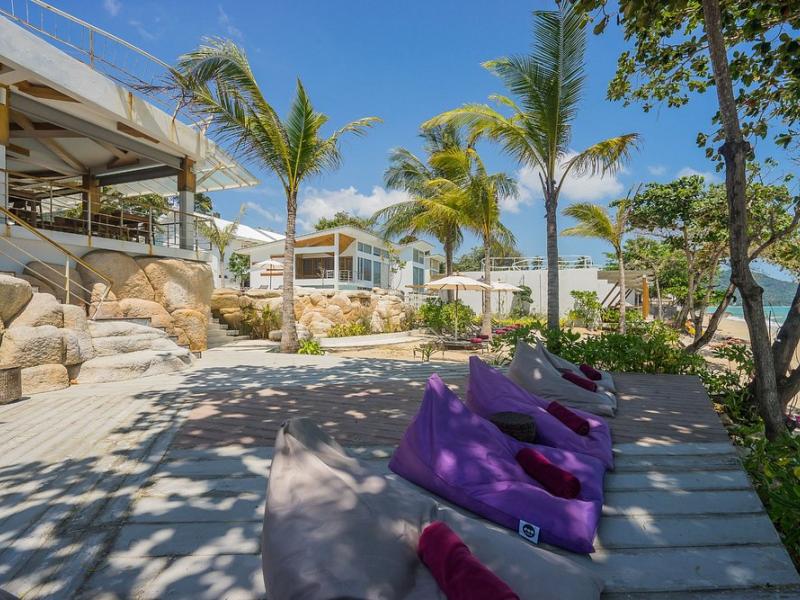 White Sand Samui Resort