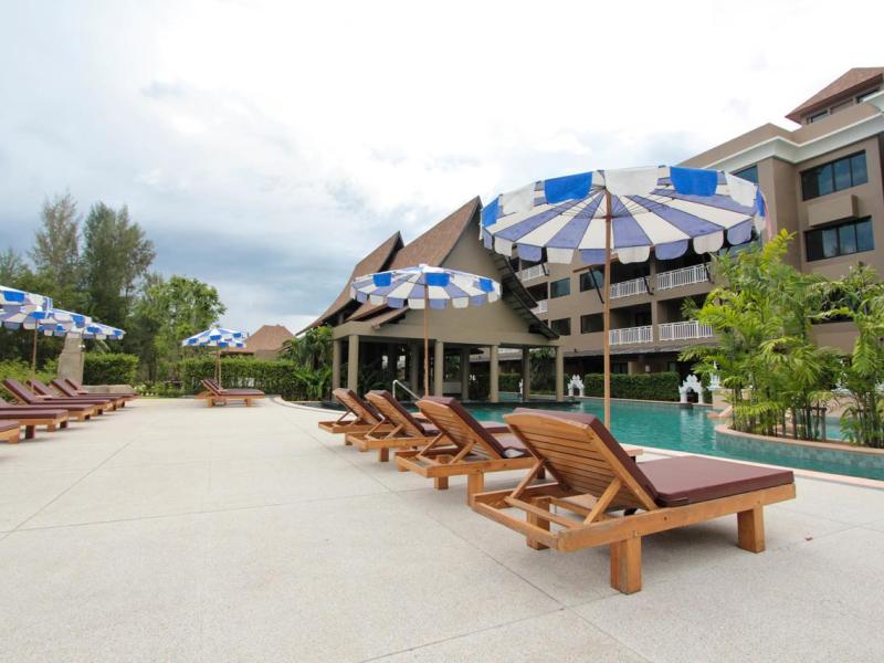 MaiKhao Palm Beach Resort