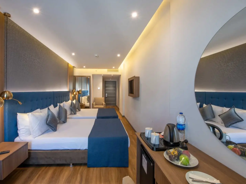 Nova Plaza Crystal Hotel