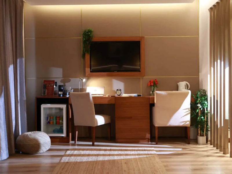 Nova Plaza Crystal Hotel