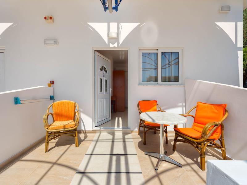 Palm Bay (Pefkos)