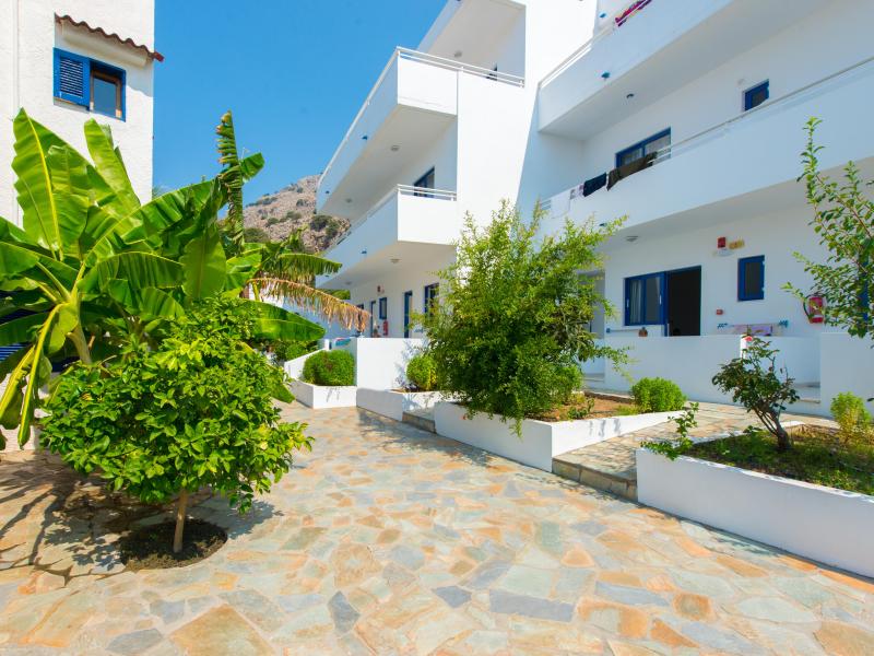 Palm Bay (Pefkos)