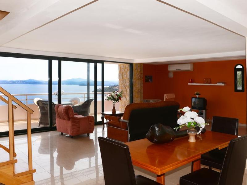Sarakinos Apartments
