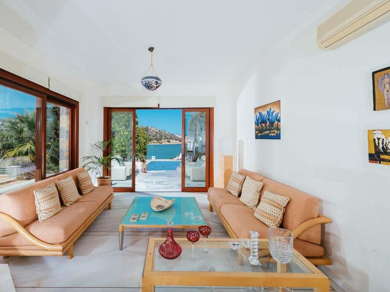 Agios Nikolaos Beach Villa