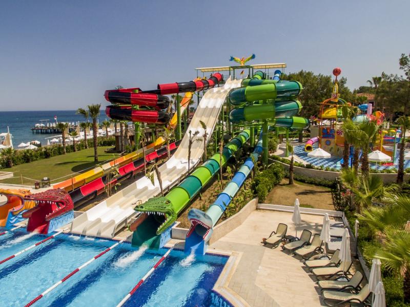 Crystal Flora Beach Resort