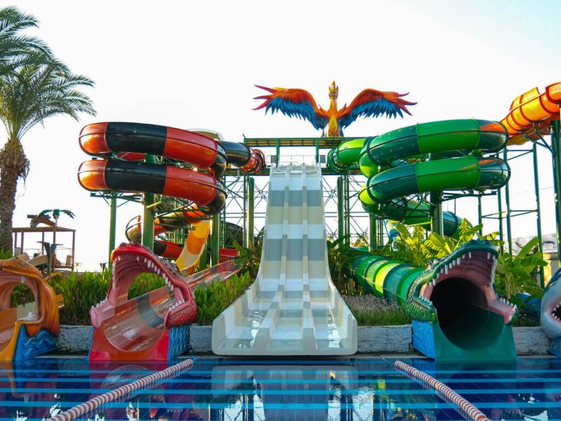 Crystal Admiral Resort Suites & Spa