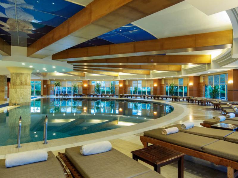 Crystal Admiral Resort Suites & Spa