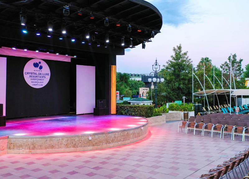 Crystal De Luxe Resort & Spa