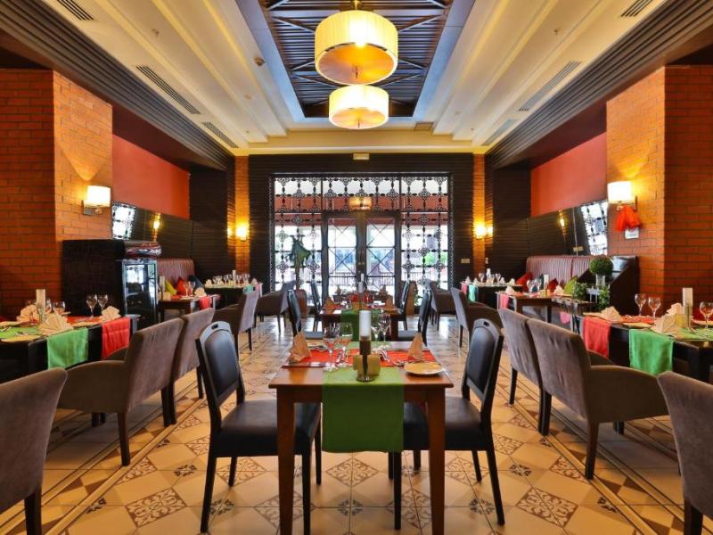 Crystal De Luxe Resort & Spa