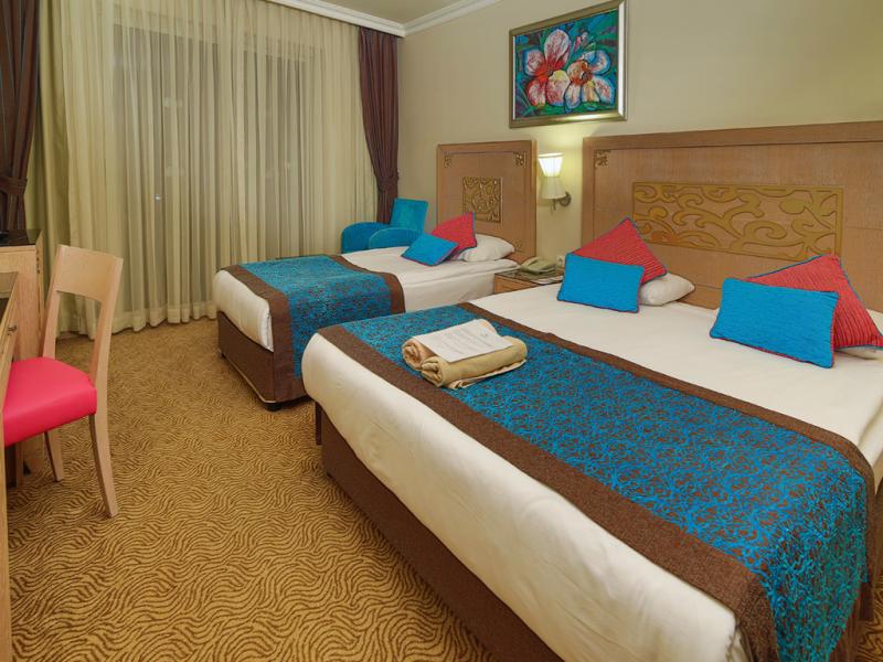 Crystal De Luxe Resort & Spa