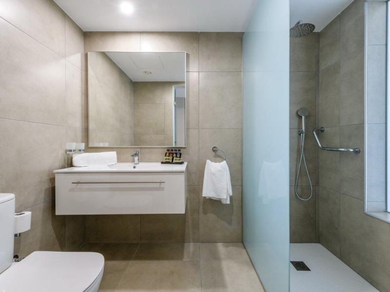 Tasia Maris Club Seasons